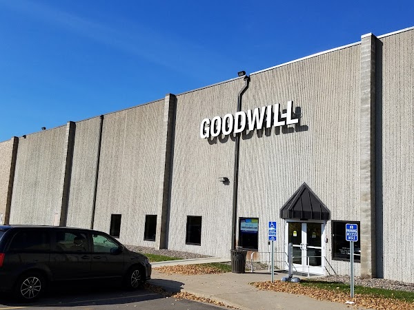 Goodwill - Chaska Wholesale photo 1