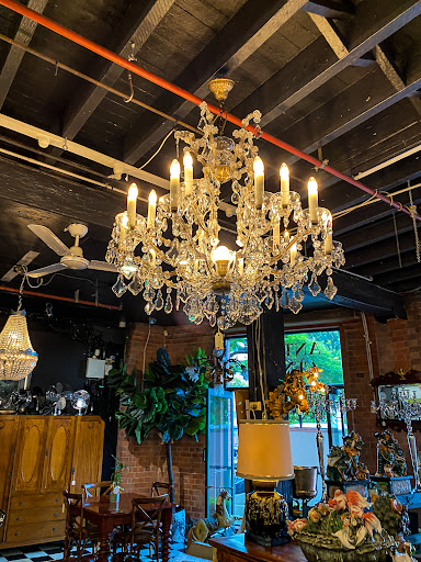 Newfarm Antique Centre - Thumbnail