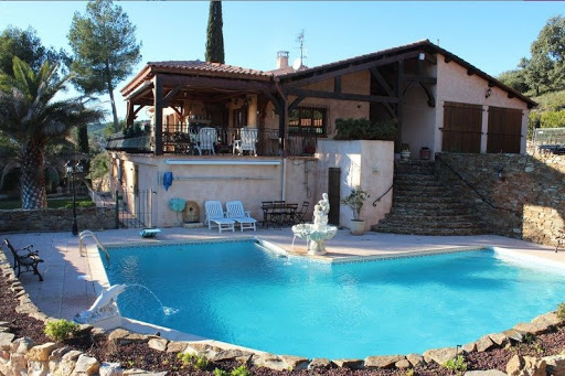 Photo de Gite Caron: Location Gite / Villa à Carnoules avec piscine