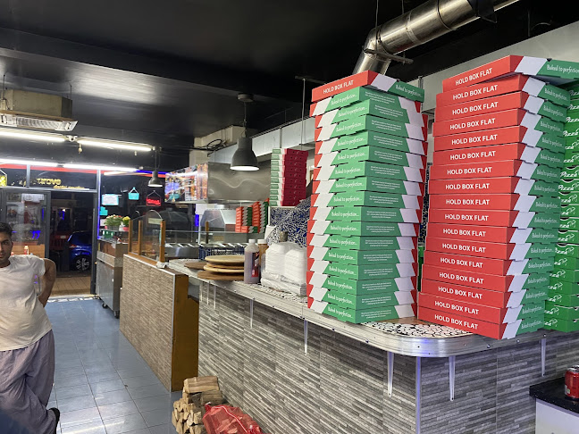 Wood Oven Pizzeria (Kilburn)