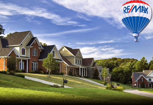 RE/MAX Properties Select Gallery - United States