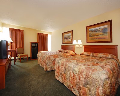 Econo Lodge Inn & Suites