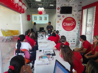 Photos of CJ ORIENTE CC EXITO, LOCAL 1