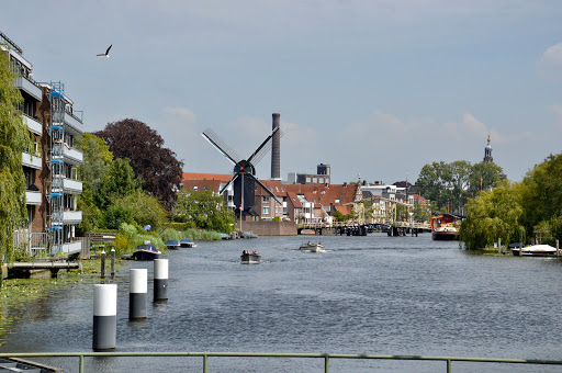 Rembrandt Bridge Gallery - Netherlands