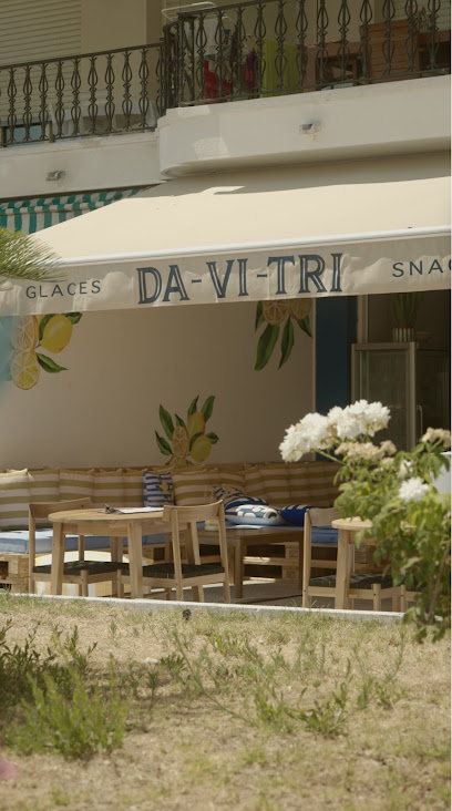 DA.VI.TRI