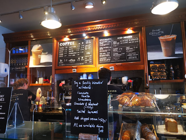 Comments and reviews of Caffè Nero