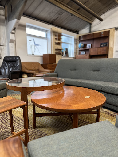 MidcenturyReFind - Visual
