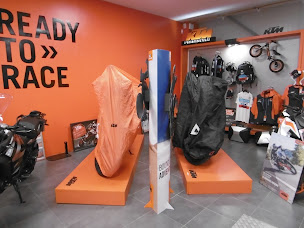 Photo n°4 de Motard Center / Richard Moto à Trégueux (Magasin de motos)