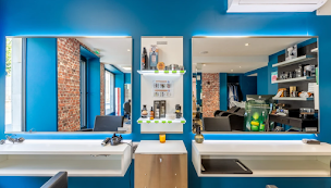 Photo n°9 de Couleurs du Temps à Saint-Jean-d'Angély (Salon de coiffure)