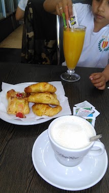 Panaderia Doña Rosa, Author: Maria Eugenia Toloza