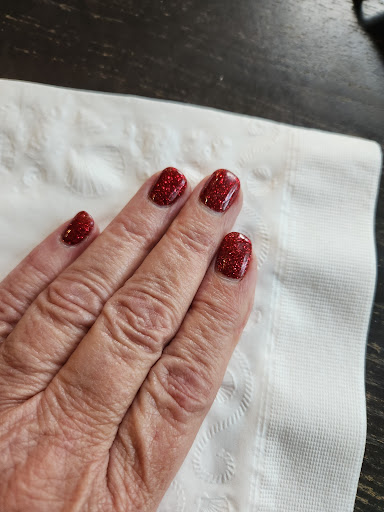 Daisy Nails - Visual