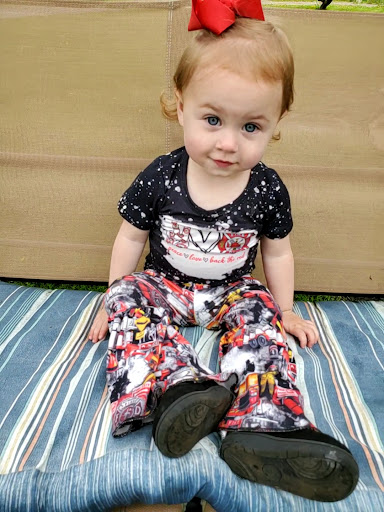 Swanky Tots
