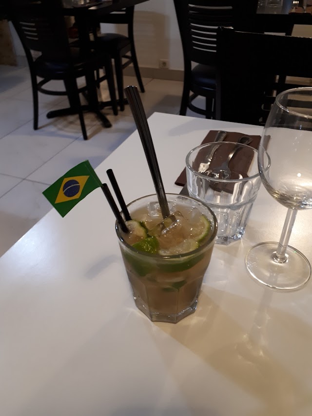 Aux Antipodes