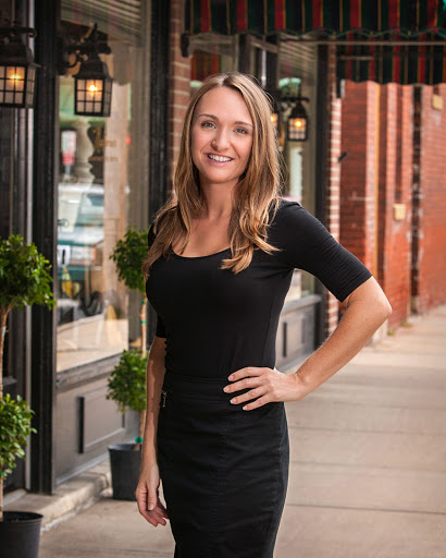 Amy Voltz Real Estate Logo