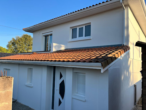 Photo de France renov habitat - Couvreur Bordeaux : Réparation Démoussage Dépannage Étanchéité Toiture Couverture Peinture 33 Gironde à Bordeaux (33000;33100;33200;33300;33800)