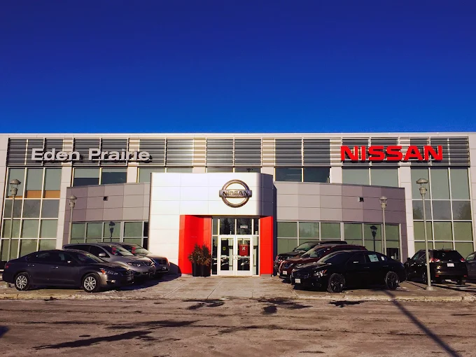 Nissan Dealer Passionately Serving Wayzata, MN