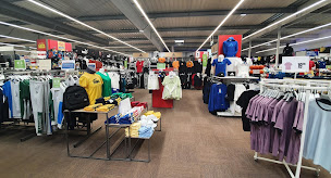 Photo n°22 de Intersport Fontenay-le-Comte à Fontenay-le-Comte (Magasin de vêtements pour jeunes)