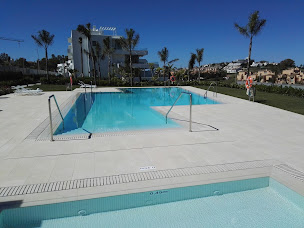 Photo n°12 de Côté Bassin - Pisciniste Nord gironde à Port-Sainte-Foy-et-Ponchapt (Société de construction de piscine)