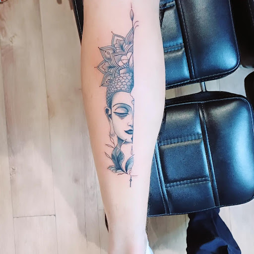 Universinks - Tatouages Caen - Thumbnail