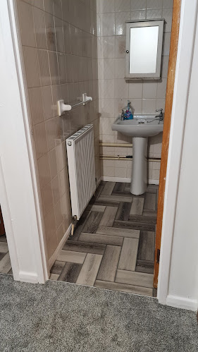 Comments and reviews of M R Carpets & Furniture