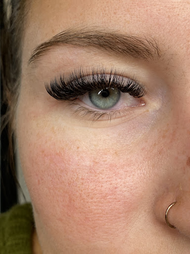 614 Lash Bar - Visual