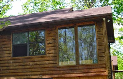 Humming Bear Cabins