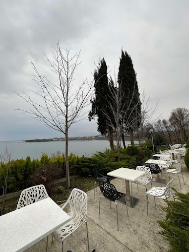 Opinii despre Bohemy Sea Paradise în Царево - Кафене