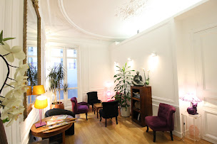 Photo n°4 de CABINET DENTAIRE PRINTEMPS SAINT LAZARE à Paris (Service de blanchiment des dents)