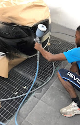 Photo n°5 de Carrosserie du cœur à Marseille (Atelier de carrosserie automobile)