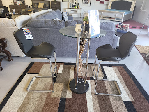 Lauray's Touch Furniture Outlet - Thumbnail