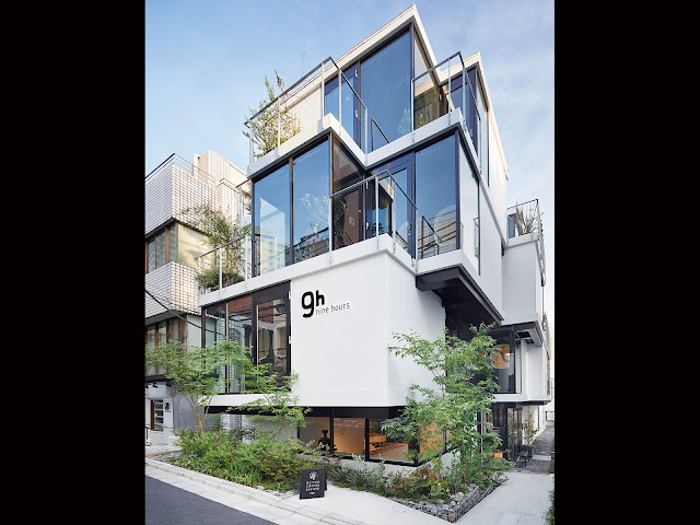 9h nine hours Akasaka by null