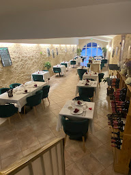 Photo n°42 de L'un des sens à Villefranche-de-Lonchat (Restaurant français)