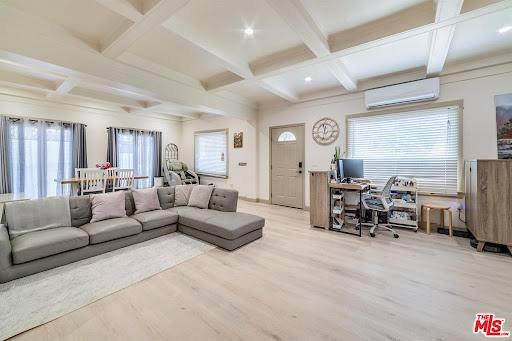 Suna Kim Real Estate - Thumbnail