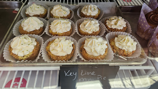 Cake Daddy's - Visual