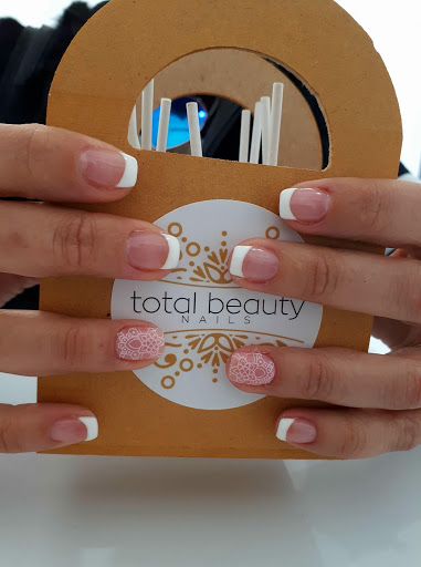 Total beauty Nails and salon Redken - Thumbnail