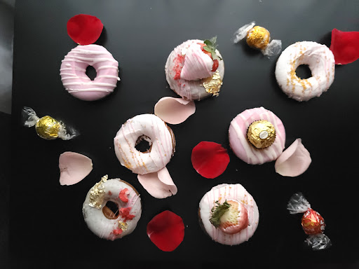 Tay's Donuts