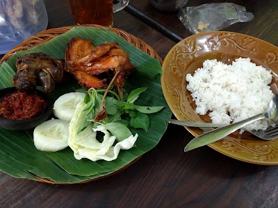 Photos of Restu Ibu