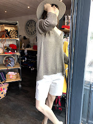 Photo n°6 de JAPRAMM - Boutique Vêtements & Décoration (La Roche Bernard 56) à La Roche-Bernard (Magasin d'ameublement et de décoration)