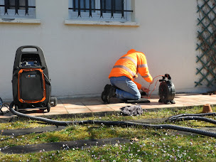 Photo n°4 de ADN - Recherche et Détection de Fuite d'eau - Surconsommation d'eau - Dégât des eaux - Fuite piscine à Mérignac (Service de réparation de piscines)
