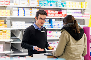 Photo n°21 de Grande Pharmacie de Livron - Hello Pharmacie à Livron-sur-Drôme (Grossiste en produits chirurgicaux)
