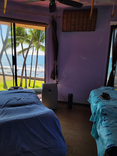 A Ala Hawaii Oceanfront Massage - Thumbnail