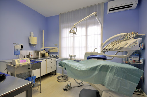 CENTRO DENTAL TORRE FUERTE Gallery - Spain