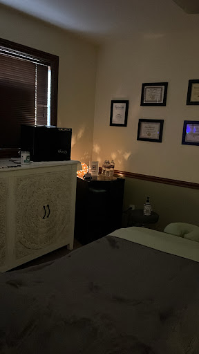 Lunar Healing Bodywork & Massage, LLC - Thumbnail