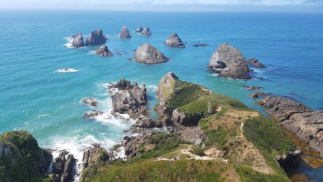 Nugget Point Lighthouse