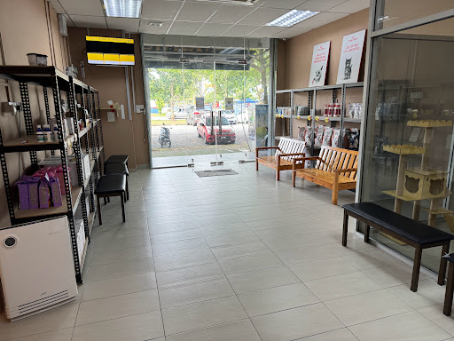 Nadia Veterinary Clinic Subang Bestari - Fever, Neuter, Flea, Deworm & Vaccine