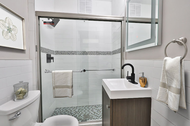 Roosevelt Apartments by null