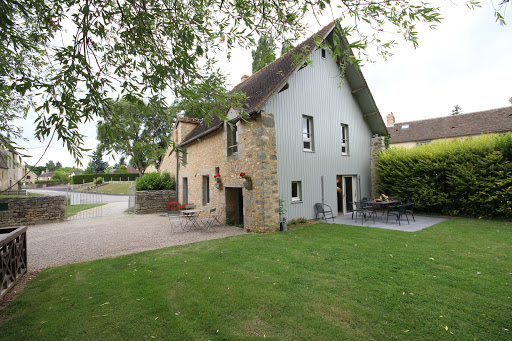 Photo de La Garencière - Gîtes et lieu de vie en famille, domaine avec piscine. à Champfleur (72610)