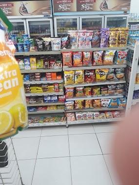 Indomaret Angke Indah. TC73, Author: Riyadi Folley