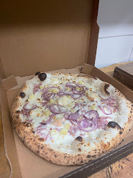 Photo n°9 de L’ARTIGIANO PIZZERIA à Lyon (Pizzas à emporter)