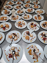 Photo n°19 de Le Commerce (Bar - snack, Epicerie - Dépôt de Pain - Jeux - Pizza à emporter) à Tréméoc (Pizzas à emporter)